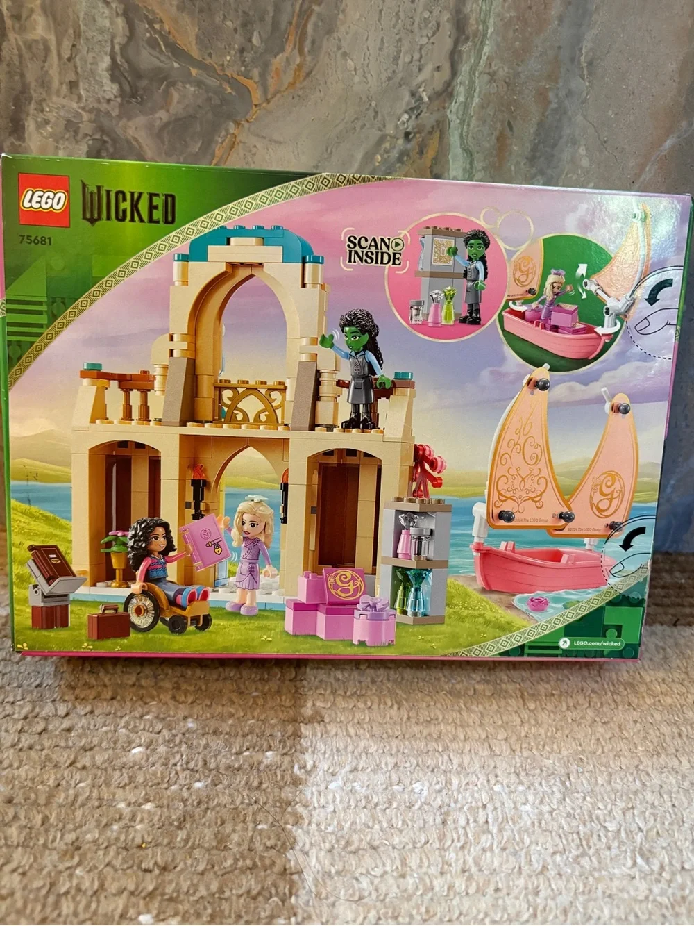 LEGO Wicked Glinda, Elphaba & Nessarose at Shiz Uni set NEW {75681}